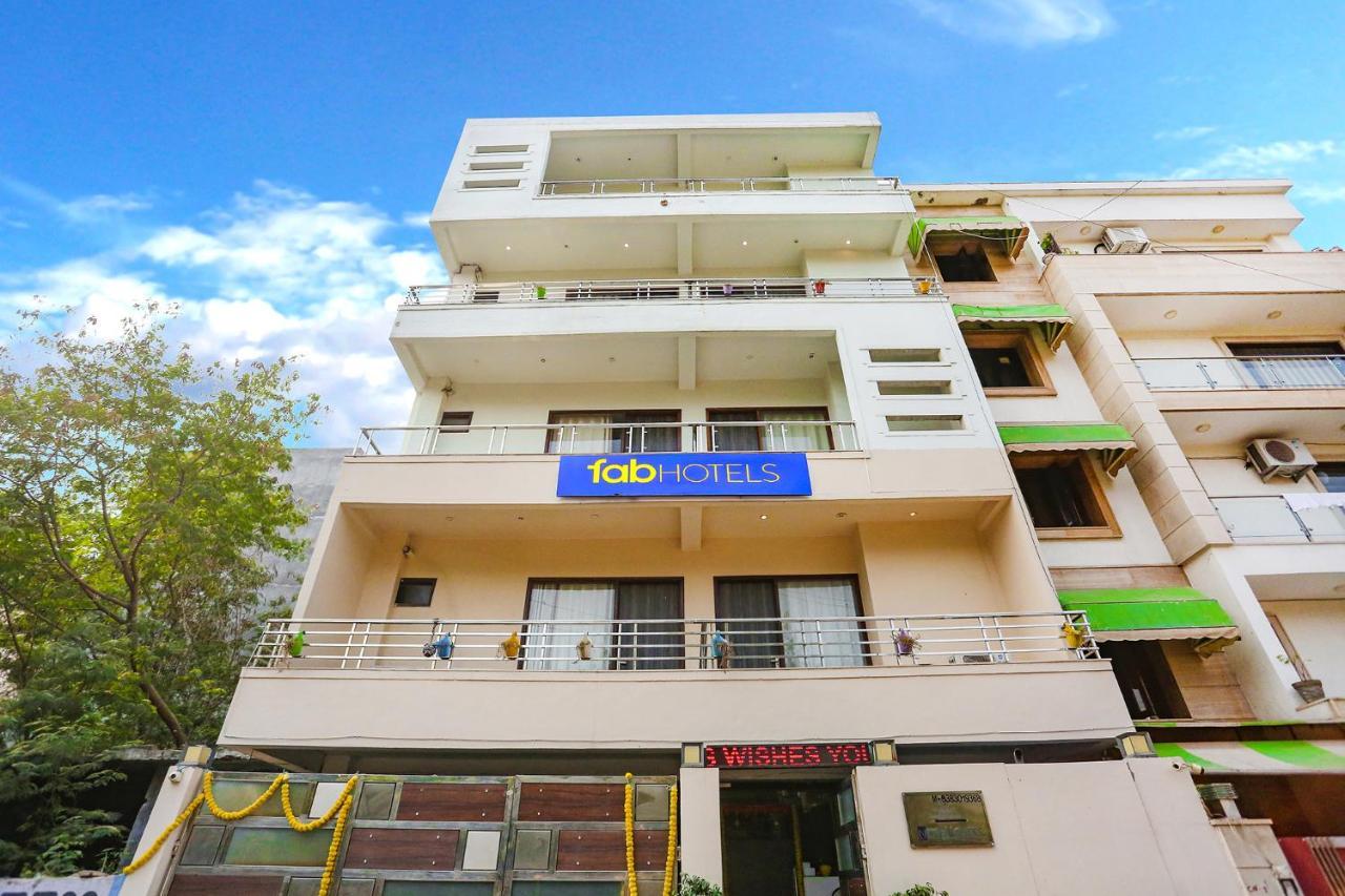 Fabhotel Novel Suites - Nr Yashobhoomi Convention Centre New Delhi Exteriör bild