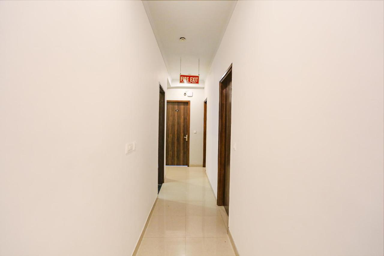 Fabhotel Novel Suites - Nr Yashobhoomi Convention Centre New Delhi Exteriör bild